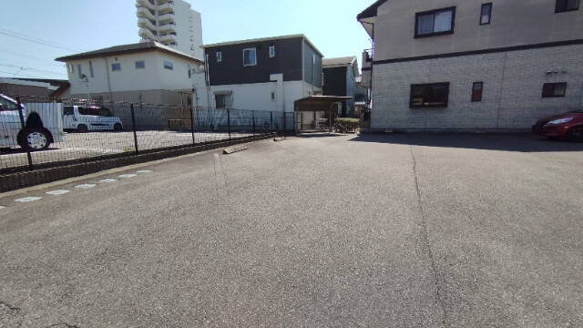 ラ・メゾン・クーヴェールの駐車場