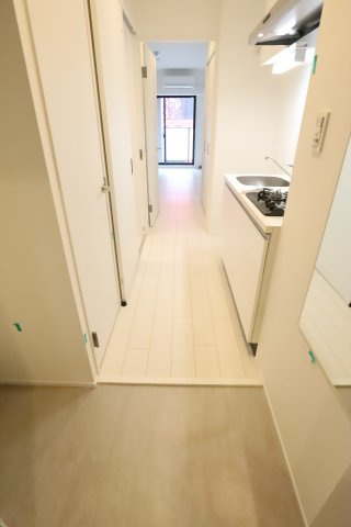 大阪市城東区関目５丁目の賃貸マンションの玄関