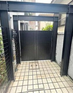 【エントランス】 | タウンハウス山本 | ゆとりのあるエントランスです