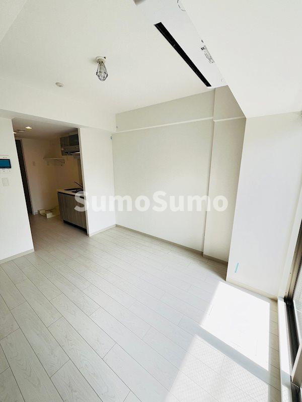 アプリーレ元町ウエストの居間・リビング