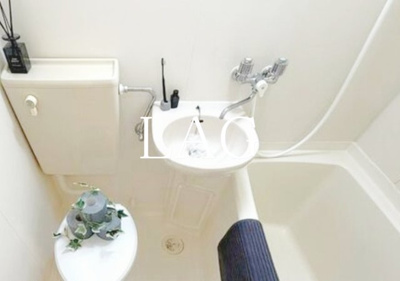 【洗面所】 | イルヴィアーレ青砥 | 洗面台です。（備品設置は御座いません。）