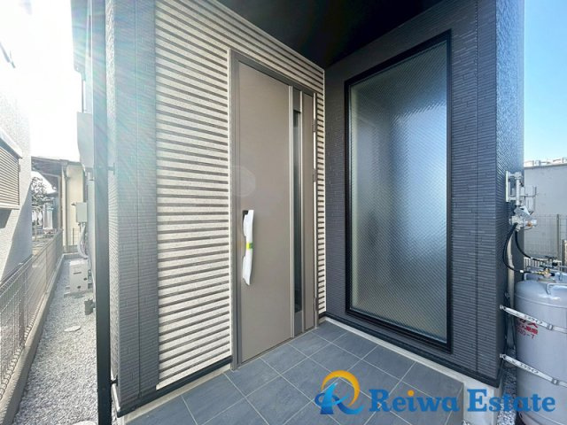 新築戸建　茅ヶ崎市今宿の玄関