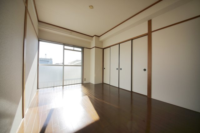 日の丸ビルの寝室