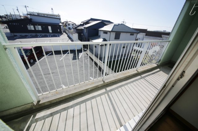 日の丸ビルのバルコニー