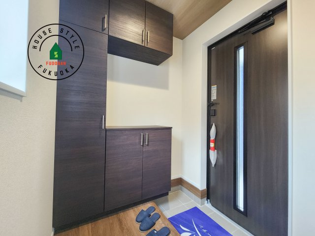 福岡市南区弥永5丁目第2-1棟（1号棟）の内観：施工例|二重ロックでしっかり防犯対策ができます。