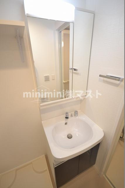 レジュールアッシュＴＡＩＳＨＯ　ＬＥGＡＮＴの洗面所