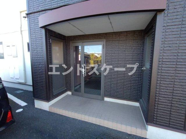 ガイア足門B棟のエントランス|高崎、前橋エリアのお部屋探しはエンドスケープまで！お客様の理想お聞かせ下さい♪