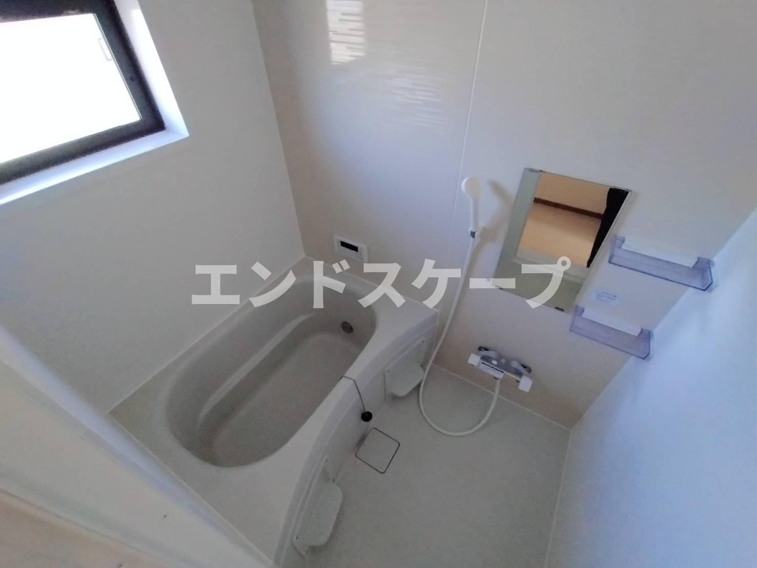 ガイア足門B棟の浴室|高崎、前橋エリアのお部屋探しはエンドスケープまで！お客様の理想お聞かせ下さい♪
内装が一部画像と異なる場合がございます。