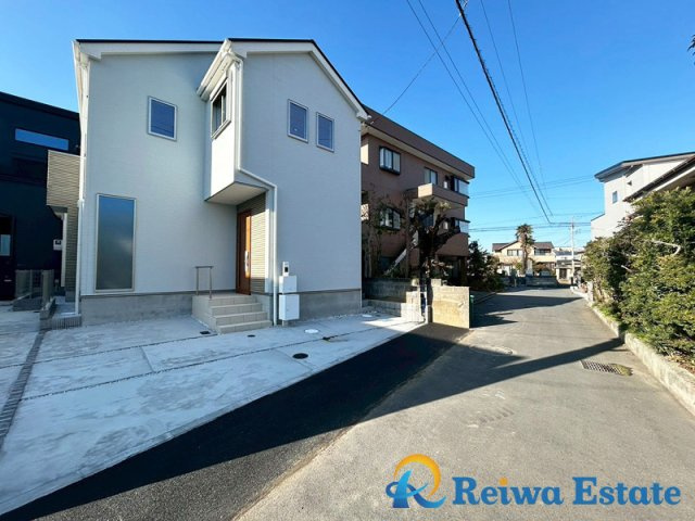 新築戸建　茅ヶ崎市今宿の前面道路含む現地写真