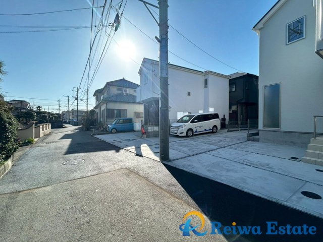新築戸建　茅ヶ崎市今宿の前面道路含む現地写真