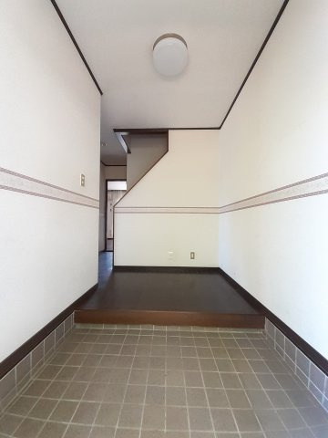 落ち着いた玄関です