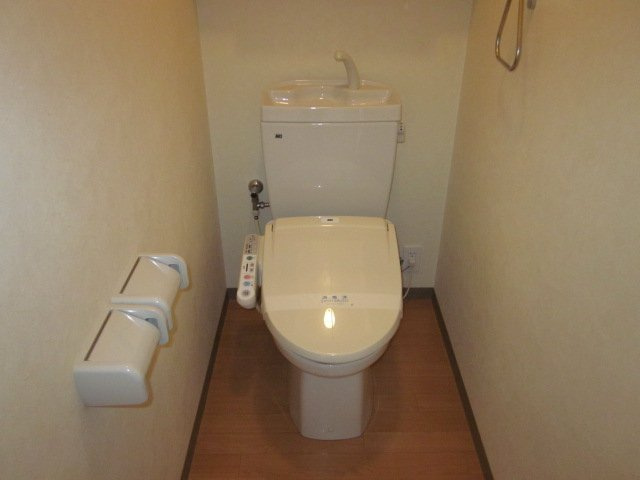 シャワー付トイレ 