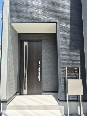 【玄関】 | 亀岡　篠町広田一丁目　新築一戸建