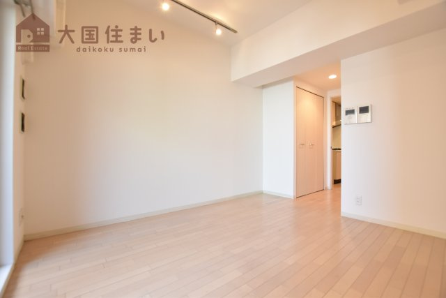 【居間・リビング】 | エスリード難波ステーションプラザ