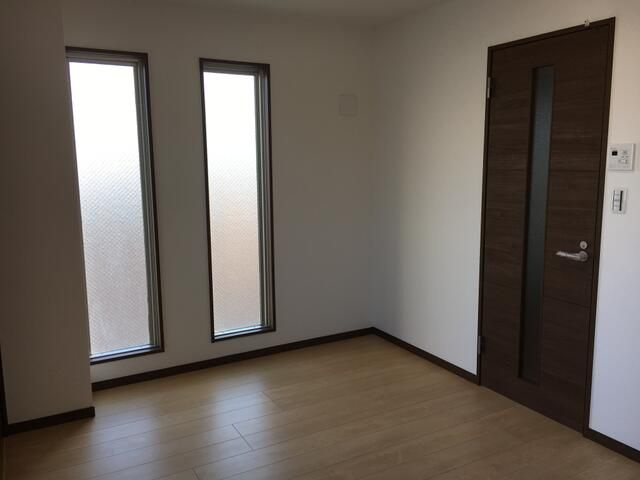 ファブール中村橋の居間・リビング