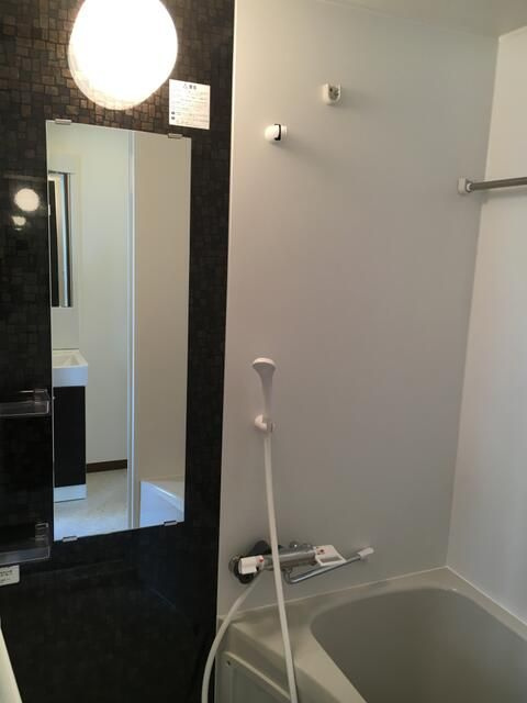 ファブール中村橋の浴室