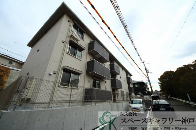 YKメゾン舞子台の外観