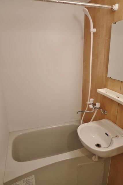 フェリーチェ小竹向原の浴室