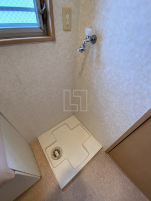 【洗面所】 | キャナルコート内久宝寺 | キャナルコート内久宝寺　室内洗濯機置き場