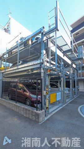 クリオ鵠沼海岸の駐車場|カースペースがあります