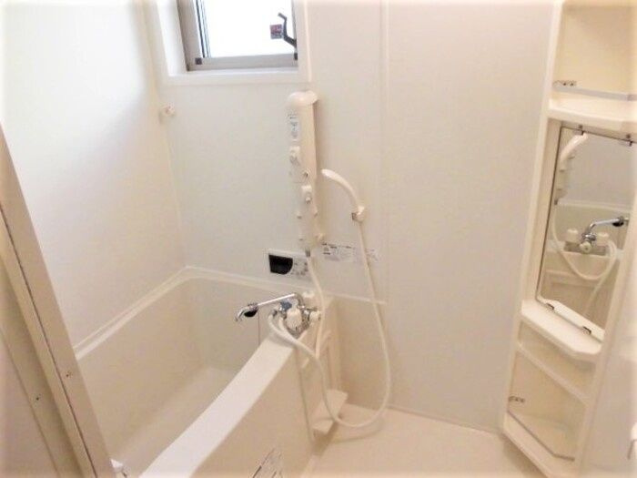 コージー国立の浴室