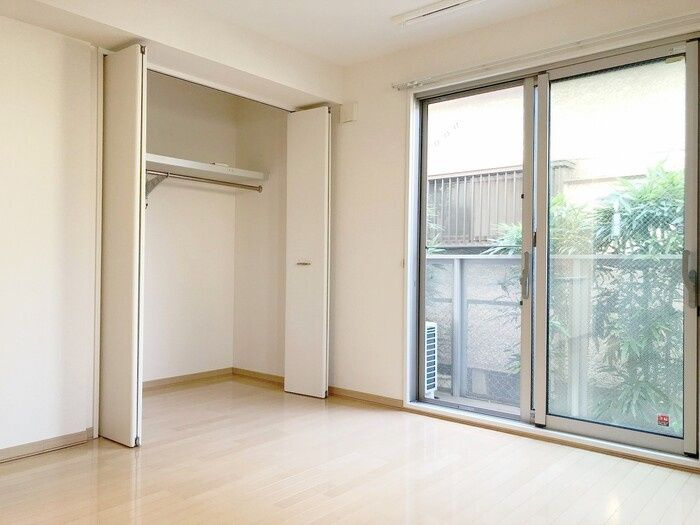 コージー国立の内装