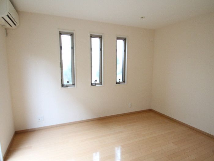 コージー国立の内装