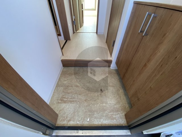 ソラーナ弥刀の玄関