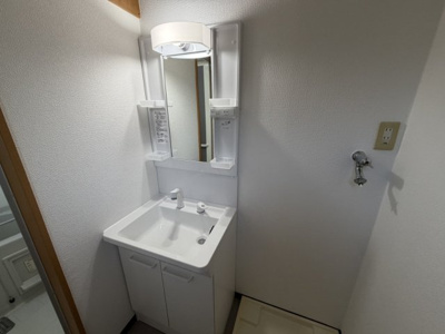 【独立洗面台】 | アラクハイツ | シャワー付き独立洗面台