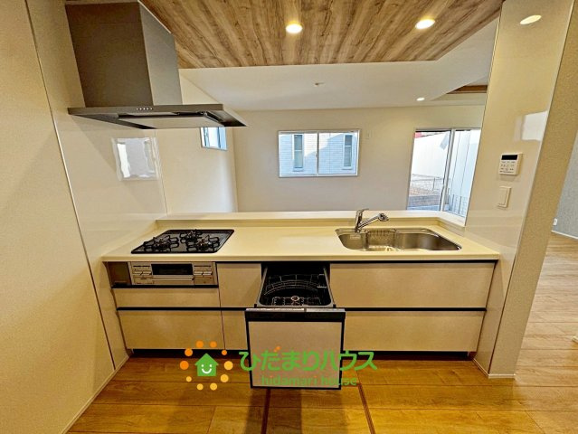 蓮田市西城１丁目　新築一戸建てのキッチン