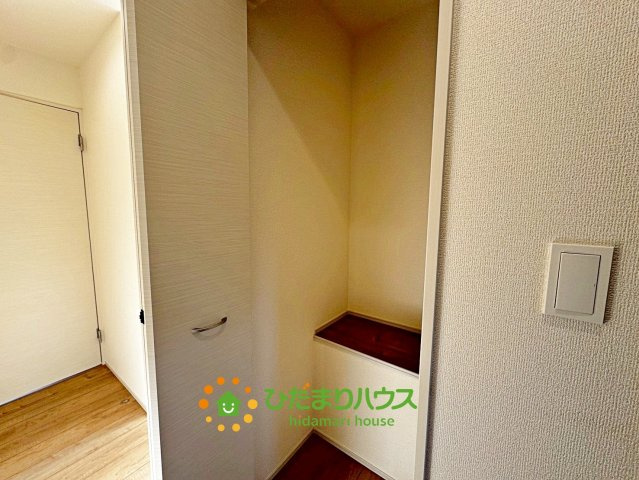 蓮田市西城１丁目　新築一戸建ての収納