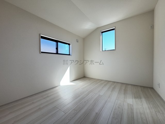 東村山市久米川町3丁目・全9棟　新築一戸建　7号棟　の洋室|2階洋室5.25帖（東側）