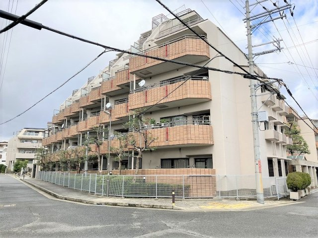 朝日プラザ豊中旭丘弐番館の外観