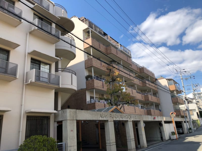 朝日プラザ豊中旭丘弐番館の外観