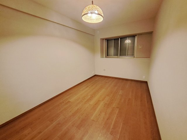 ブランズ甲子園の洋室