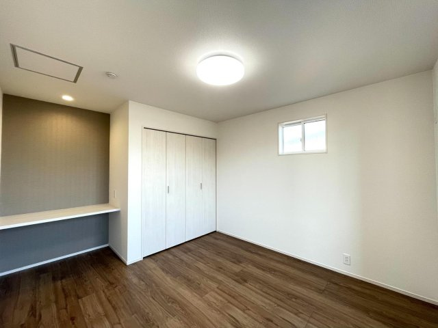 豊田市丸山町4丁目　新築分譲住宅　全2棟　2号棟の洋室