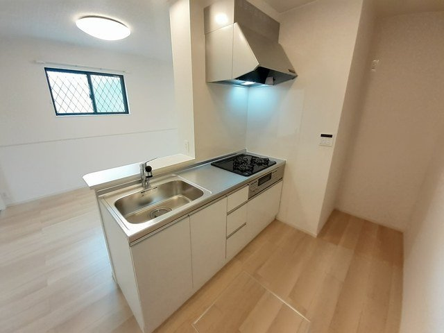 【キッチン】 | クレアージュ・ウミⅡ | コンパクトなキッチンで掃除もラクラク