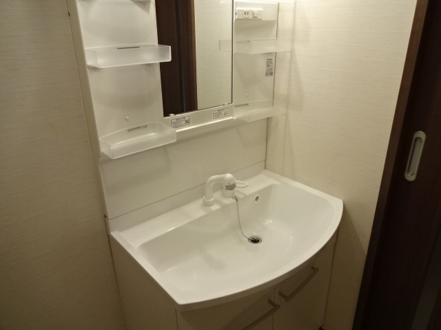 姫路市城北新町１丁目のハイツの洗面所