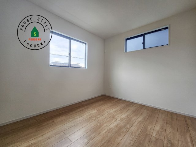 春日市大谷5丁目第4-2棟（1号棟）　の内観：施工例|採光良好な洋室は全居室、複層ガラスの遮熱効果と断熱効果で、一年中快適に過ごせます。