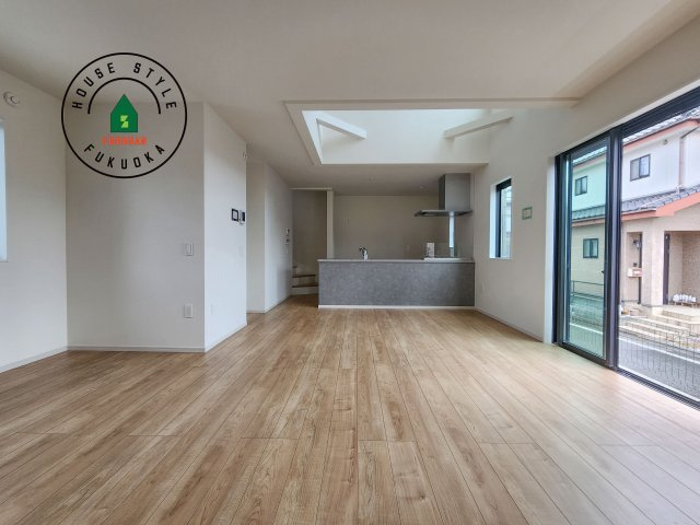 春日市大谷5丁目第4-2棟（1号棟）　の内観：施工例|多くの時間を過すことになるリビングだからこそ、いつも穏やかな空間・解放感が味わえ毎日が充実します。