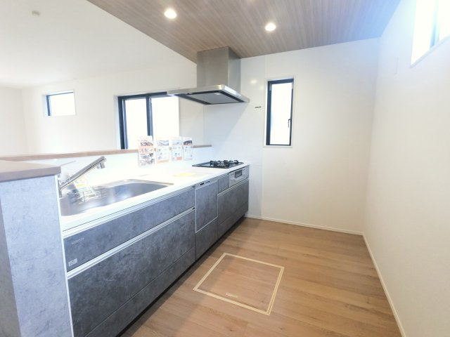 三養基郡基山町大字小倉11期　2号棟のキッチン|カウンターキッチン