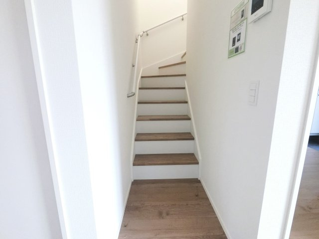 三養基郡基山町大字小倉11期　2号棟のその他|リビング階段