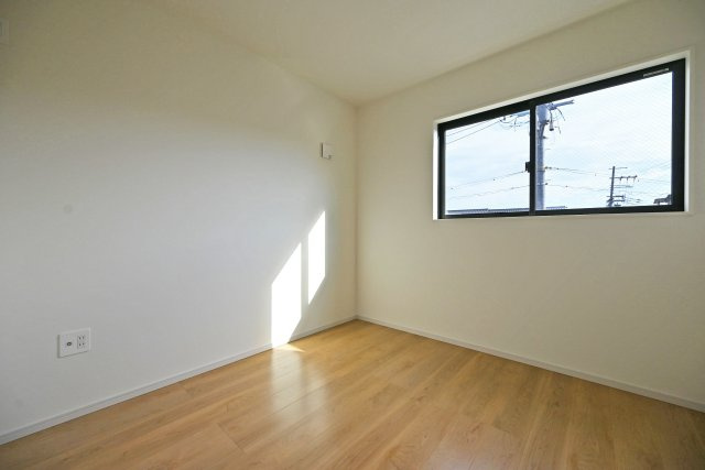 尼崎市武庫町3丁目新築一戸建て│4LDK+駐車1台可の洋室|-洋室4.5帖(2F)-