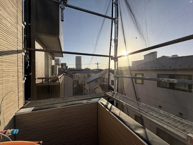 メゾン・ドゥ・アッシュ市川のバルコニー