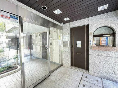 ライオンズマンション六本木第3のロビー