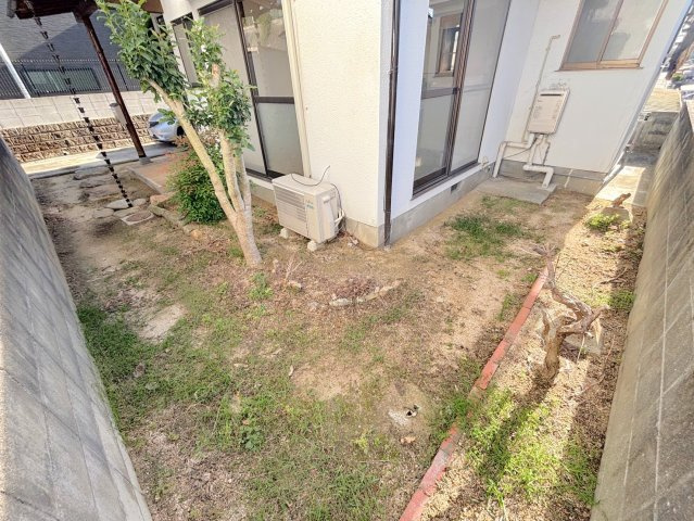 安芸郡熊野町呉地５丁目の一戸建ての庭