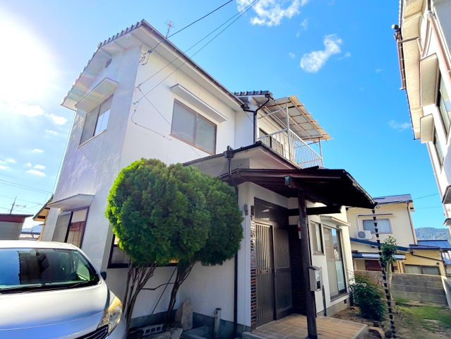 安芸郡熊野町呉地５丁目の一戸建て