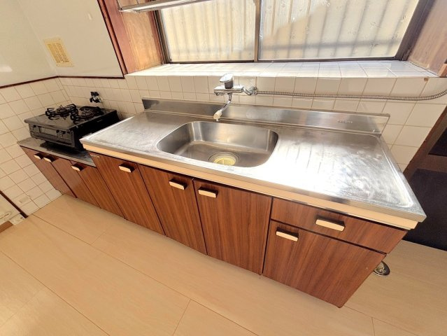 安芸郡熊野町呉地５丁目の一戸建てのキッチン