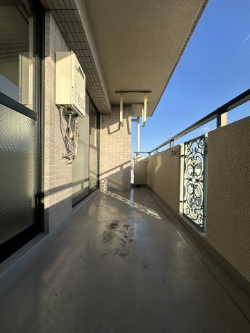 ラ・モードニシカワ1のバルコニー
