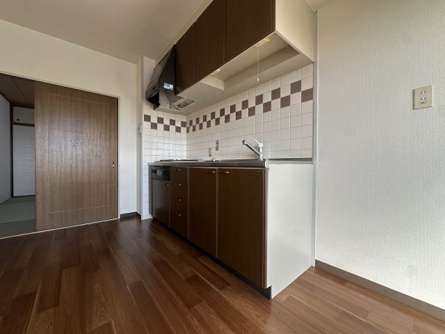 ラ・モードニシカワ1のキッチン